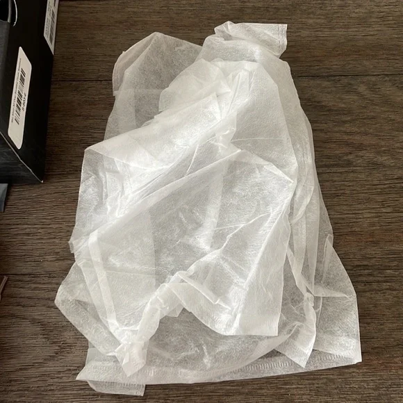 Size 6 Shu Shop star studded sneakers - Picture 7 of 7